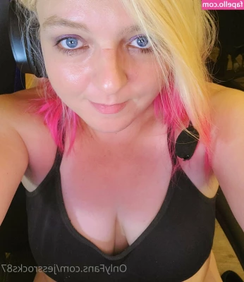jessrocks87 - Ok someone has deposited  15 into my bank from onlyfans according to