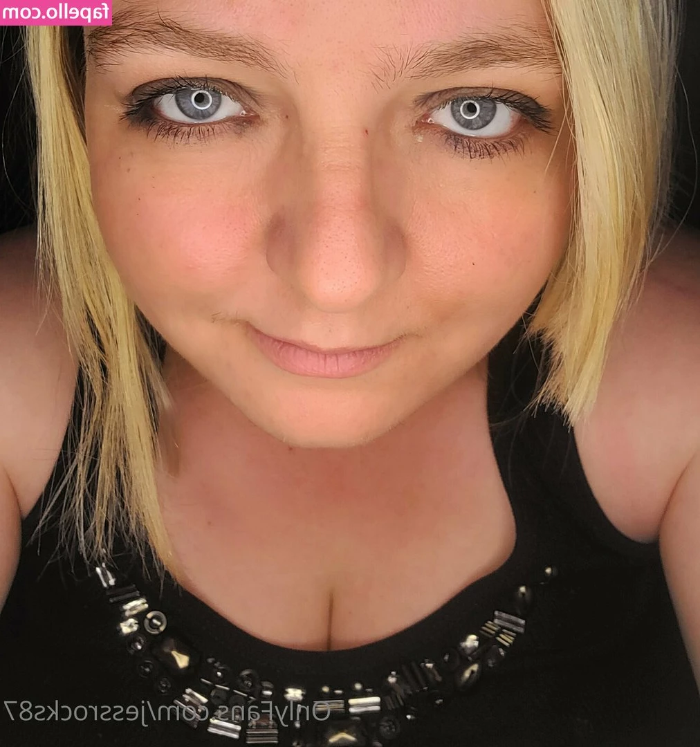 jessrocks87 - Incoming some booty and titty grope-fests 😜 ~!! Enjoy some thicc