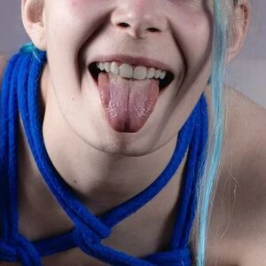 Hayley Desola Pinto