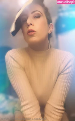 sensualenglishrose - Feet in your face