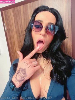 adriana_queer [ adriana-queer ] - What toys will you be using to punish pleasure me
