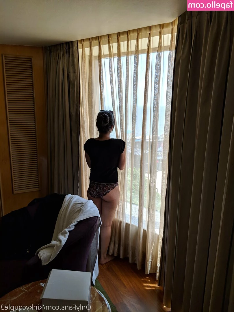 kinkycouple3 - Spooky season  What days best for me to do a live