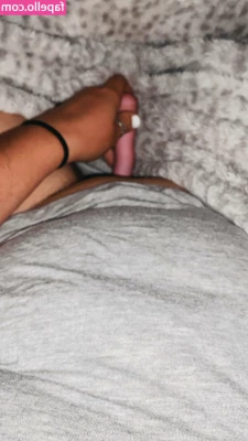 kyomi_skyy [ kyomi-skyy ] - Hi  I woke up really wet today   Can you help me please