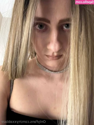 nyxxablaze - im so tired today.. anyone else feeling it? im not supposed to be