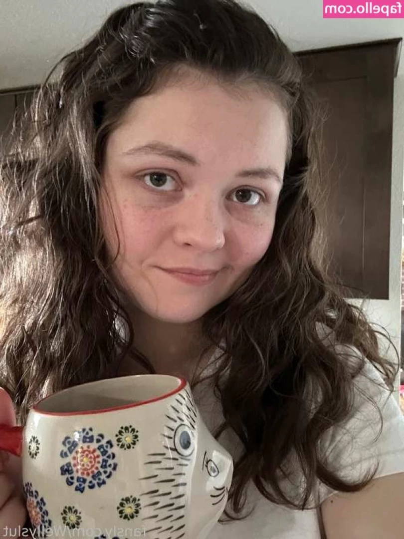 Emma Wells [ emma-wells ] - Online