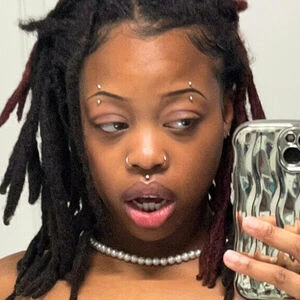 kissmebratty