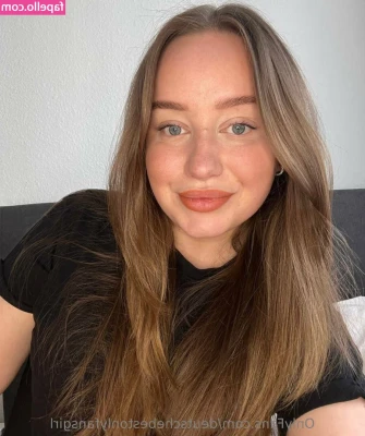 deutschebestonlyfansgirl - Des bons moments à la montagne et au restaurant de mes amis, un