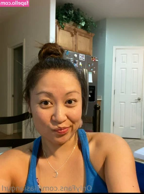 lilasiangurl - Road trip 👀