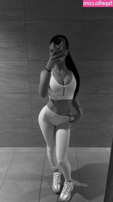 Miafrose - Naked in the kitchen