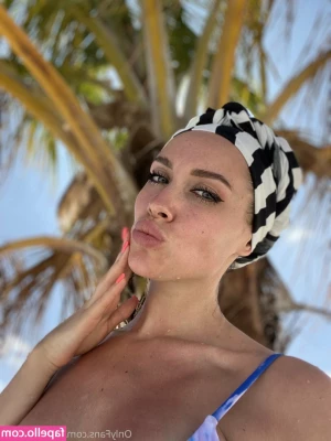 Kristina Sweet [ kristina-sweet ] - Afternoon bby