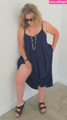 ozehousewife - goddamn I love the sound of wet pussy 💦😻 that's some asmr I can