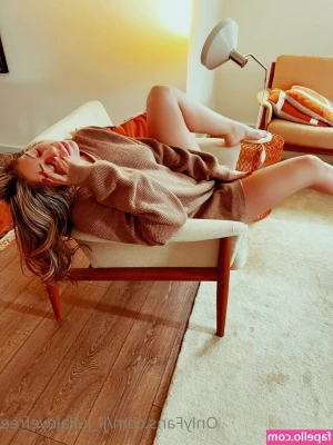 jl_julialove [ jl-julialove ] - Stay tuned