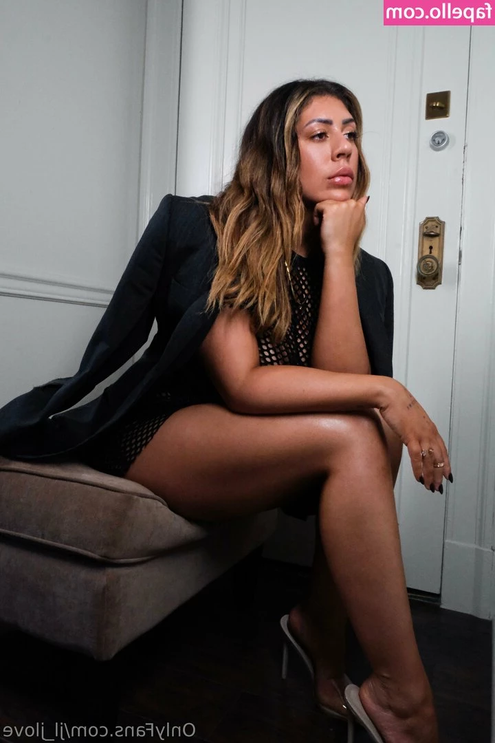 jl_julialove [ jl-julialove ] - Feeling extra slutty in this new dress