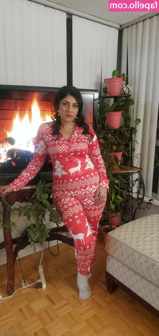 desi_babe [ desi-babe ] - I get so wet when I m on top