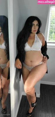 desi_babe [ desi-babe ] - All time favorite pics of me 💋🍑