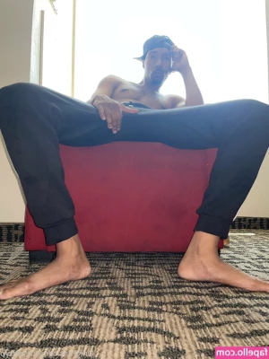 mrscottyp - Tip me if you want to suck my cock before I head to the gym   Or after