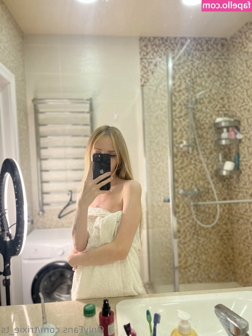 trixie_ts [ trixie-ts ] - Just a tease of what’s about to come 😈😜💦