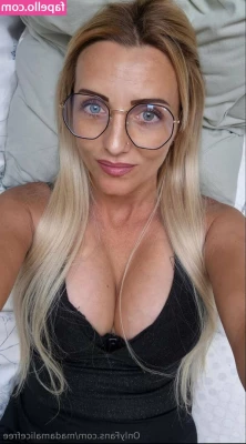 madamalicefree - New edit    Happy hump day everyone