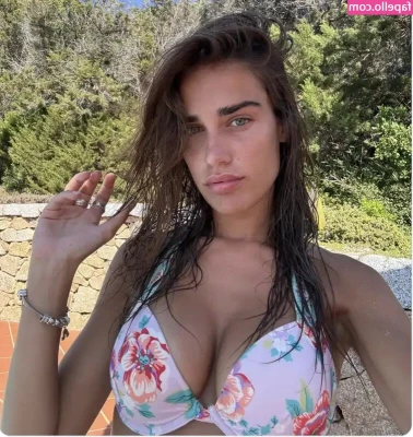 Clara Soccini [ clara-soccini ] - How I look like while you eat my pussy