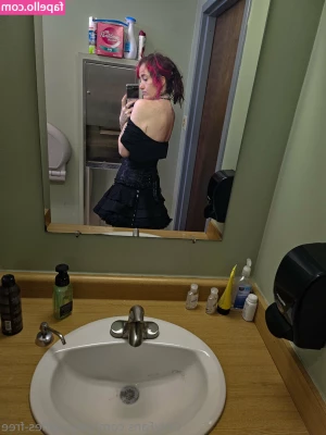 vixen.kitten-free [ vixen-kitten-free ] - do u like my pink pussy?