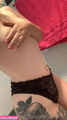 sexibaybee1 - Feels so good to be out in the sunshine ☀️