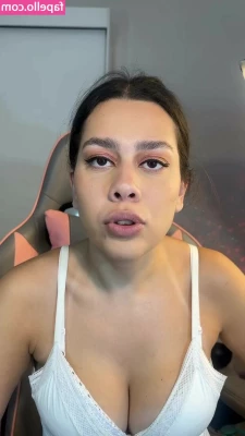 Julia_alvarengaa [ julia-alvarengaa ] - Well I m back