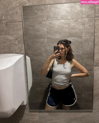 Lucy Moon [ lucy-moon-1 ] - Sweaty boobies today 🥵