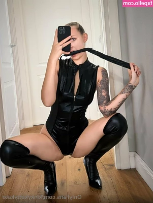 kinkykattykate - Buenos días!!!!!