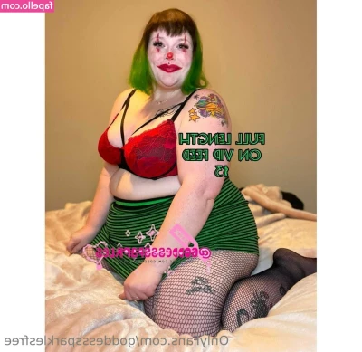 goddesssparklesfree - I need some new toys to play with   send me a lil tip and get a video