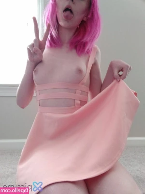 Tweetney [ tweetney-5 ] - Let s see some fireworks tonight   the back view is insane on this