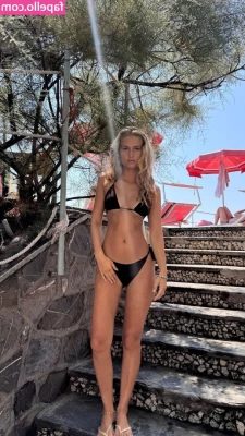 Zoe Kaeppele [ zoe-kaeppele ] - Let’s spend the weekend together 😈😈