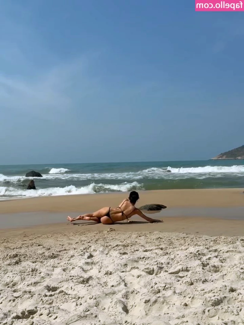 Thaila Ayala [ thaila-ayala ] - Feeling sexy today