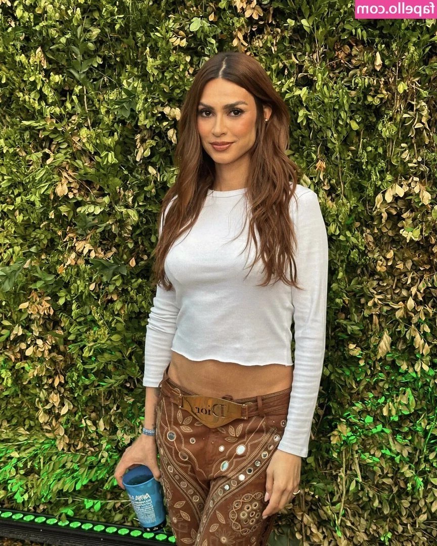 Thaila Ayala [ thaila-ayala ] - Can you see my nipples through this shirt?? 🫣