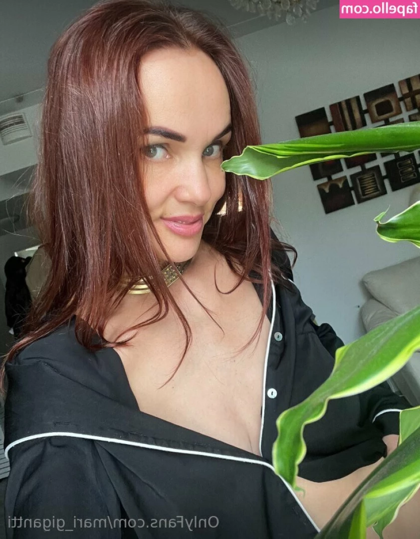 mari_iso [ mari-iso ] - Today I was in such a hurry to work that I went there without panties