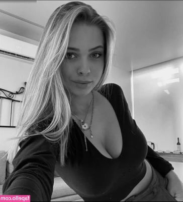 Kati.Ktr [ kati-ktr ] - You ll not be disappointed   Feet s sole on a fluffy furry pillow  