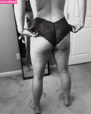 moretolife_weslee86 [ moretolife-weslee86 ] - Blonde or brunette?😋