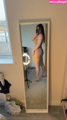 bustyfitbrunettexo - Fucking my tight pussy with my big dildo last night 💦 who wants to