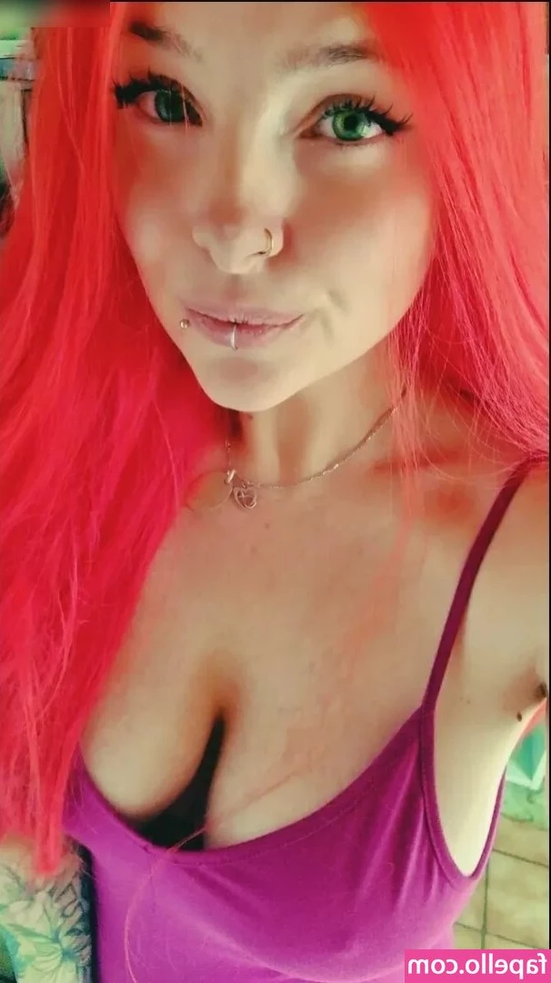 Flashinaa - gave the neighbours a show in my hotel room and made a mess on the