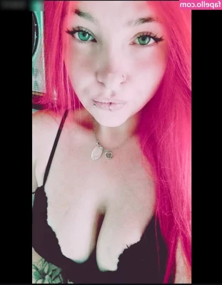 Flashinaa - Any of you live near me?! Buckinghamshire/Bedfordshire just