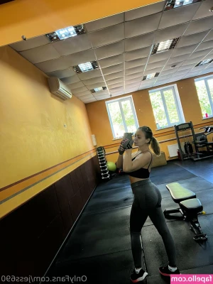 jess690 - My belly is still a little bloated from eating all that food last