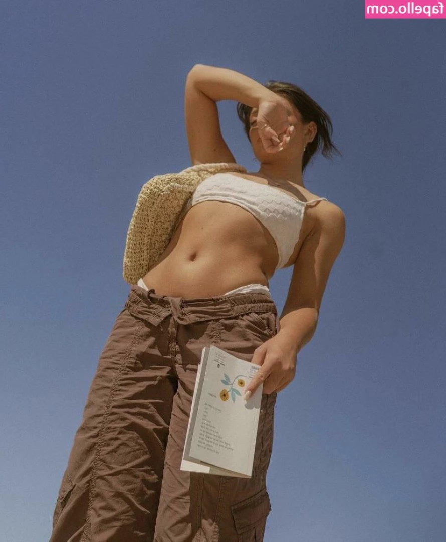 Tabitha Swatosh [ tabitha-swatosh ] - so tired of kicking ass for the day I think I'll lounge, be a good