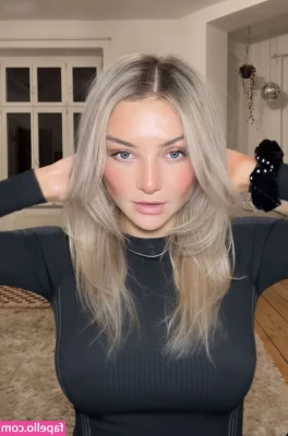 Julia Wulf [ julia-wulf ] - NEW POSTs ON MY VIP PAGE   Onlyfans com TheeKidbratz