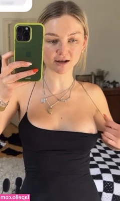 Julia Wulf [ julia-wulf ] - Unlock this post if you wanna see me play mad cool as I lose control