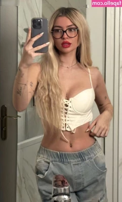 linuschka - Posting new content at 50 subscribers