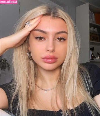 linuschka - POV a slutty silly little clown is sucking your dick right in time