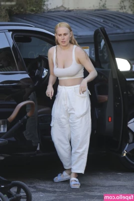 Rumer Willis [ rumer-willis ] - I know you want to rip this strap away from my sexy gorgeous body. I
