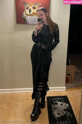 taydertoxic - Hey guys sorry I planned on doing a few photos and video of me naked