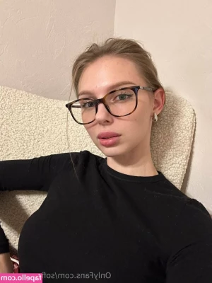 sofiaaaparker - Would you like me to cook for you