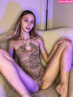 sofiaaaparker - Write me a private message  love  to ask me for the type of video you