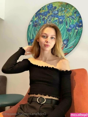 sofiaaaparker - if you see me at the grocery store  i will flash you